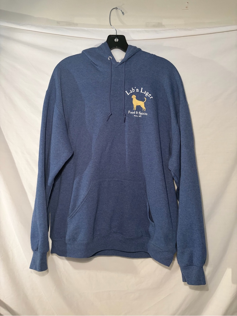 Jerzees Blue Hooded Sweatshirt with yellow Labrador Logo women’s size large